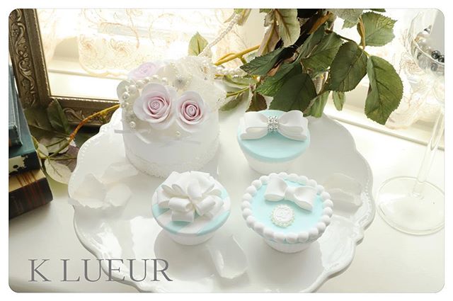 【本日発送いたしました商品 】・リングピローカップケーキ型小物入れ・心を込めてお作りさせていただきました。ご注文誠にありがとうございました♪ ・・・ご注文は、メールまたはwebshopよりお願いいたします。・️K LUEUR Wedding webshophttps://klueur.saleshop.jp・1dayレッスン、クレイアーティストコースのお問い合わせは、HPまたはメールよりお願いいたします。 ・【Mail】info@klueur.com【HP】http://klueur.com/・・ ・ ・＊＊＊#リングピロー #ウェディング #結婚式 #結婚祝い #プレゼント #クレイケーキ教室 #ウェディングアイテム #ウェルカムボード #クレイケーキ #clayart #ディプロマ#手作り #マカロンタワー #教室 #ハンドメイド #ディスプレイ #前撮り #日本クレイアート協会 #ringpillow #ティファニーブルー #クレイ#プチギフト #女子力アップ #ベビーシャワー #マカロン#横浜#clay #習い事 #wedding#プレ花嫁